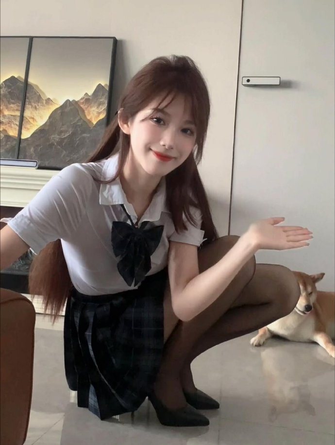 假面女郎 封面